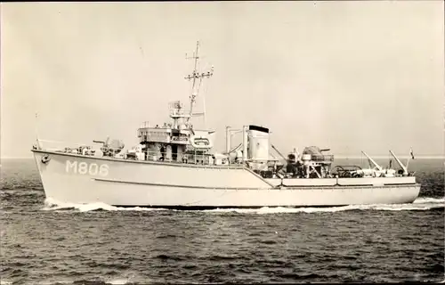 Foto Ak Niederländisches Kriegsschiff, M 801, Mijnenveger Roermond