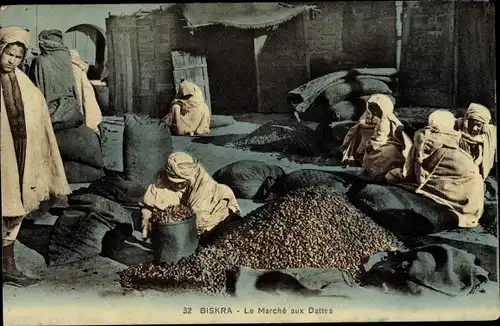 Ak Biskra Algerien, Le Marché aux Dattes, Dattelmarkt, Händler