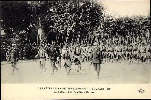 Ak Paris, Fêtes de la Victoire, 14 Juillet 1919, Défilé, Fusiliers Marins