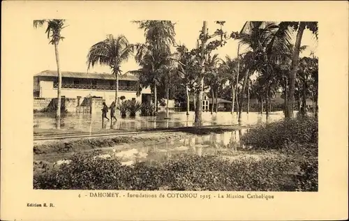 Ak Cotonou Dahomey Benin, Inondations du Cotonou 1925, La Mission Catholique, Palmen