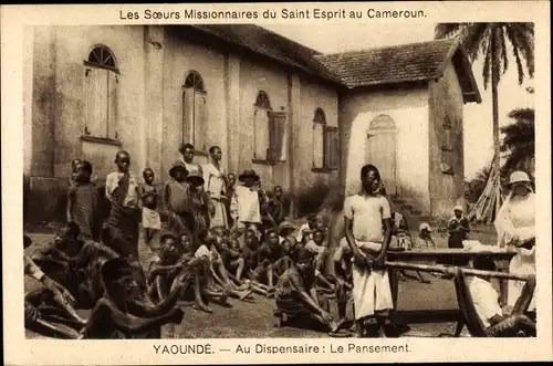 Ak Yaounde Kamerun, Les Soeurs Missionnaires du Saint Esprit, Dispensaire, Le Pansement