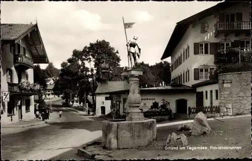 Ak Gmund am Tegernsee Oberbayern, Floriansbrunnen