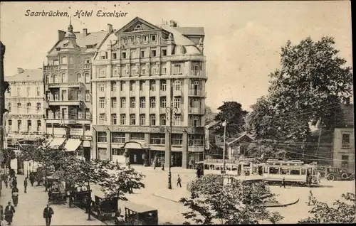 Ak Saarbrücken im Saarland, Hotel Excelsior, Geschäfte Salomon, Lindner, Straßenbahn