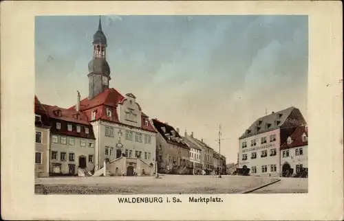 Ak Waldenburg in Sachsen, Marktplatz mit Rathaus, Hotel Goldener Löwe