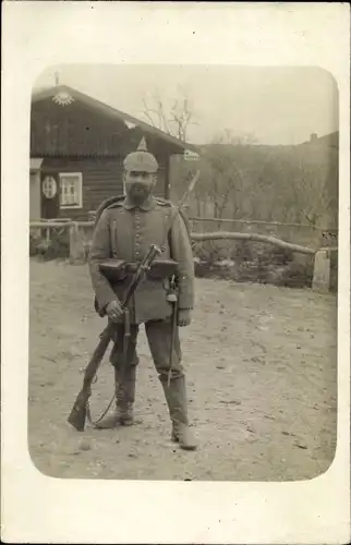 Foto Ak Deutscher Sturmsoldat in Uniform, Pickelhaube, Bajonett, Jakob Miller, Bayern, Inf. Regt. 8