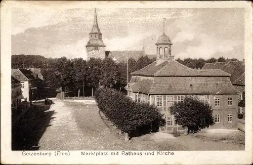 Ak Boizenburg an der Elbe, Marktplatz mit Rathaus und Kirche