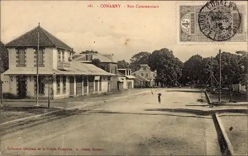 Ak Conakry Guinea, Rue Commerciale, Straßenpartie, Gebäude