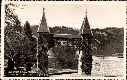 Ak Hastière Wallonien Namur, Hastiere-par-Dela, Castel N.-D. de Lourdes, Le partique, Torbogen