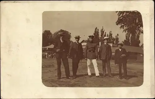 Foto Ak Lauterbach ? Fest, fünf Männer, Anzüge, Uniform