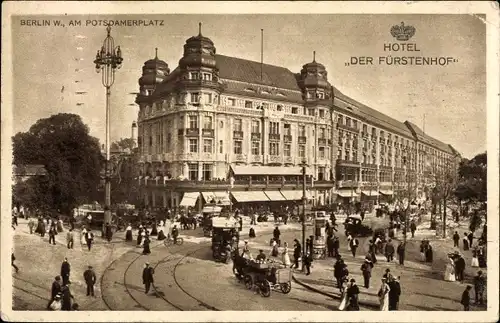 Ak Berlin Tiergarten, Hotel Der Fürstenhof am Potsdamer Platz, Straßenszene, Kutsche, Straßenbahn