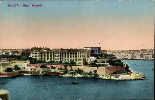 Ak Malta, Bighi Hospital, Blick auf das Krankenhaus und die Stadt