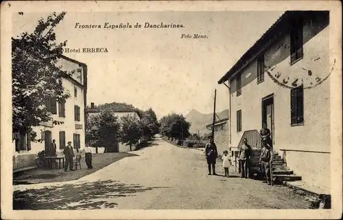 Ak Dantxarinea Dancharinea Navarra, Frontera Espanola, Hotel Erreca, Straßenszene