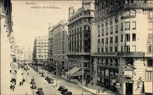 Ak Madrid Spanien, Avenida de Pi Margall, Straßenszene, Autos,