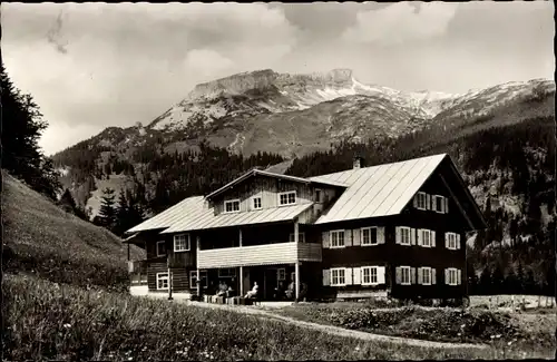 Ak Hirschegg Mittelberg in Vorarlberg, Heuberghaus