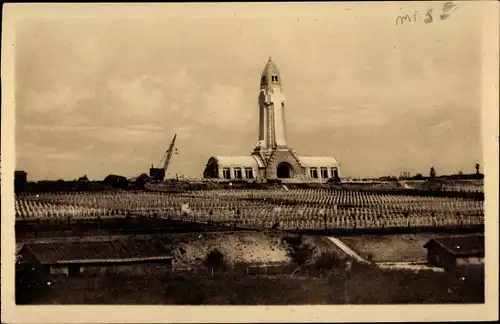 Ak Douaumont Lothringen Meuse, Cimetiere National