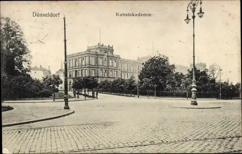 Ak Düsseldorf am Rhein, Kunstakademie Straßenansicht