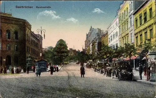 Ak Saarbrücken im Saarland, Blick in die Reichsstraße mit Geschäften