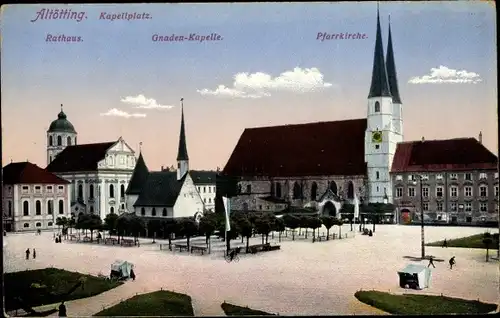 Ak Altötting in Oberbayern, Rathaus, Gnaden Kapelle, Pfarrkirche, Parkanlage