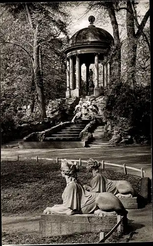 Ak Schwetzingen in Baden, Schlossgarten, Apollo Tempel, Sphinxe