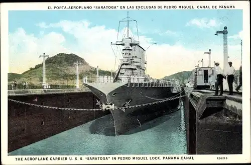 Ak Panamakanal Panama, The Aeroplane Carrier U.S.S. Saratoga in Pedro Miguel Lock
