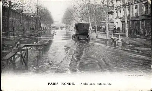 Paris Inondé 1910, Ambulance automobile