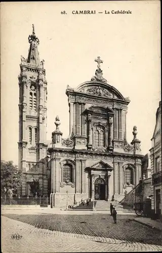 Ak Cambrai Nord, La Cathedrale, Kirche