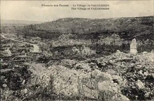 Ak Vaudesson Aisne, Chemin des Dames, Le Village de Vaudesson, Trümmer