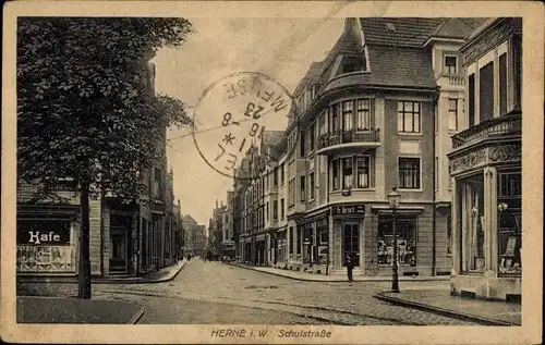 Ak Herne im Ruhrgebiet Nordrhein Westfalen, Blick in die Schulstraße, Geschäfte