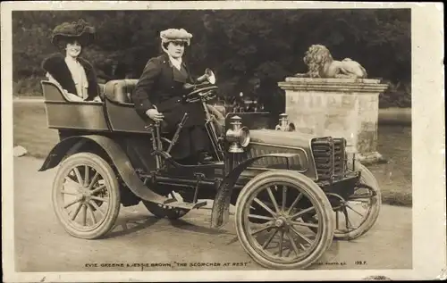 Ak The Scorcher at Rest, Automobil, Schauspielerin Evie Greene, Jessie Brown