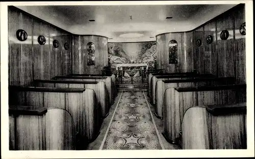 Ak Paquebot Liberté, La Chapelle de 1re Classe