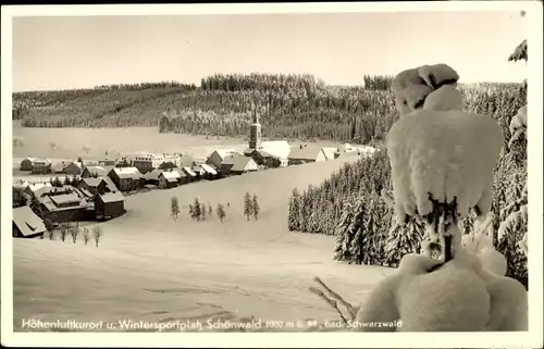 Ak Schönwald im Schwarzwald, Panorama, Kirchturm, Schnee, Winterlandschaft