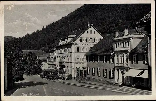 Ak Bad Teinach Zavelstein im Nordschwarzwald, Straßenpartie am Hotel