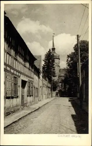 Ak Dahme in der Mark, Straßenpartie, Kirchturm