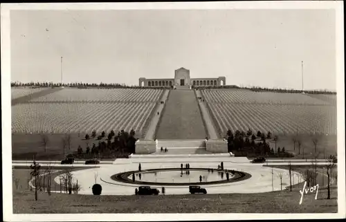 Ak Romagne sous Montfaucon Lothringen Meuse, Verdun, Champs de bataille, cimetière américain