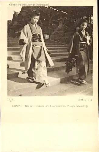Ak Kyoto Japan, Japonaises descendant du Temple Kinkakuji