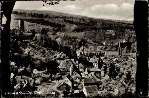 Ak Stromberg im Hunsrück, Panorama mit Schwimmbad, Kirchturm