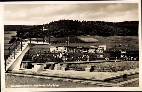 Ak Steinbach Hallenberg im Thüringer Wald, Waldschwimmbad, Sprungturm