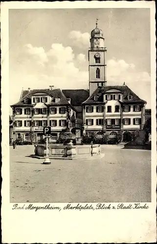 Ak Bad Mergentheim in Tauberfranken, Marktplatz, Stadtkirche