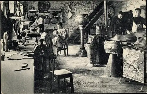 Ak Dinant Wallonien Namur, Fabrication de dinanderies