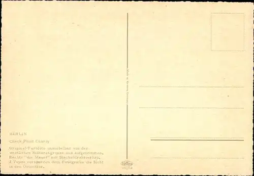 Ak Berlin Mitte, Checkpoint Charlie von der westlichen Sektorengrenze aus aufgenommen, Vopos