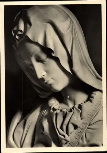 Ak Plastik von Michelangelo, Madonna, Detail von der Pieta