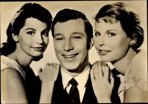 Ak Schauspieler Johanna v. Koczian, Hansjörg Felmy und Wera Frydtberg, Wir Wunderkinder, Portrait