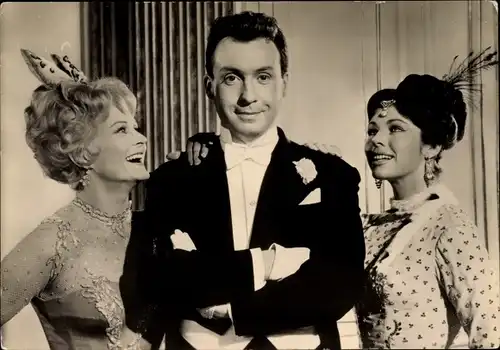 Ak Schauspieler Marika Rökk, Marianne Koch und Peter Alexander, Fledermaus, Portrait