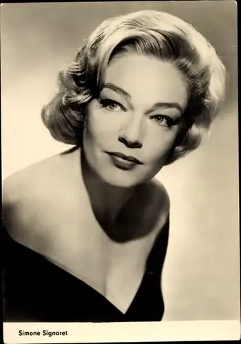Ak Schauspielerin Simone Signoret, Portrait, Die Hexen von Salem, Die Windrose