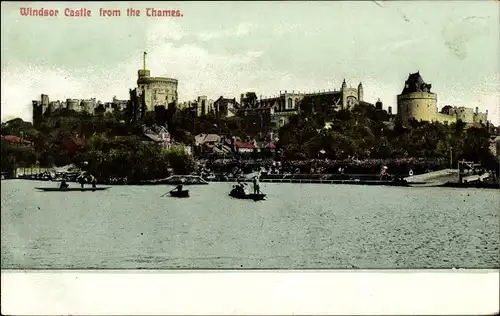 Ak Windsor Berkshire England, Windsor Castle from the Thames