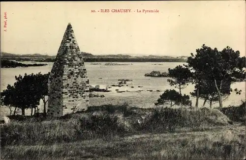 Ak Îles Chausey Manche, La Pyramide