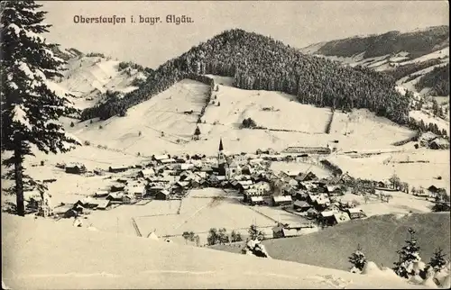 Ak Oberstaufen im Allgäu, Gesamtansicht im Winter