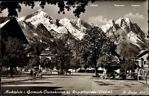 Ak Garmisch Partenkirchen in Oberbayern, Marktplatz gg.Zugspitzgruppe