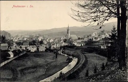 Ak Neuhausen im Erzgebirge, Teilansicht mit Kirche