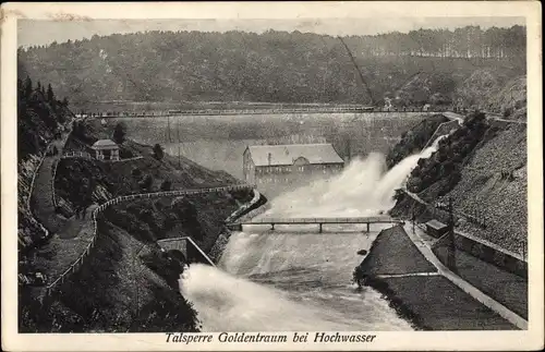 Ak Złotniki Lubańskie Goldentraum Schlesien, Ansicht der Talsperre bei Hochwasser